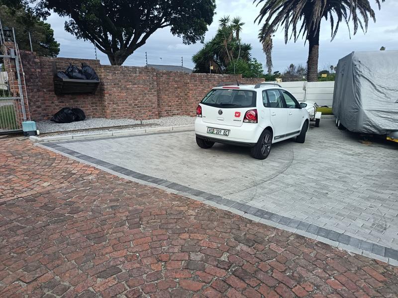 4 Bedroom Property for Sale in Kunene Park Eastern Cape